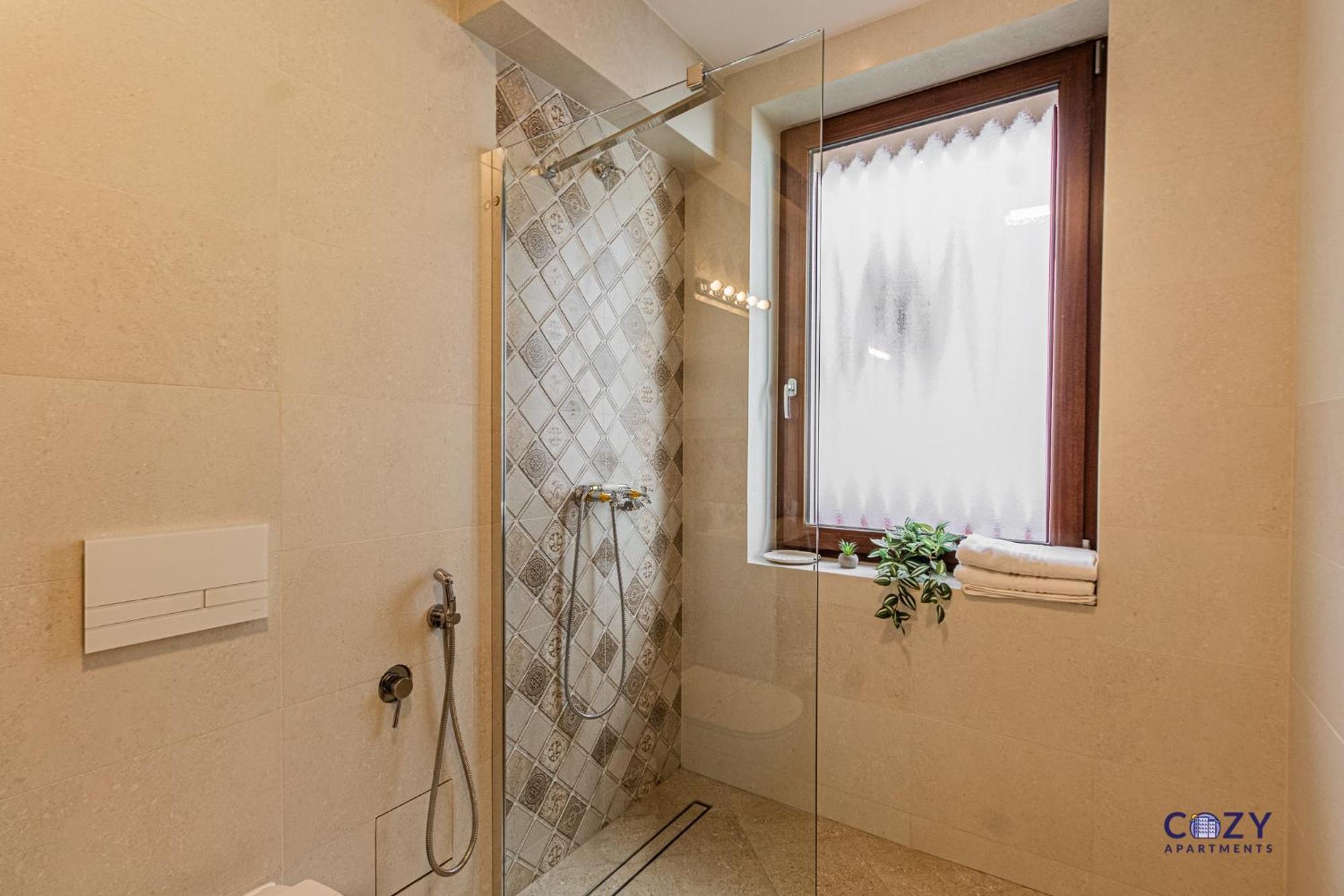Luxury Cozy Collection In Hotel de apartamente Brașov
